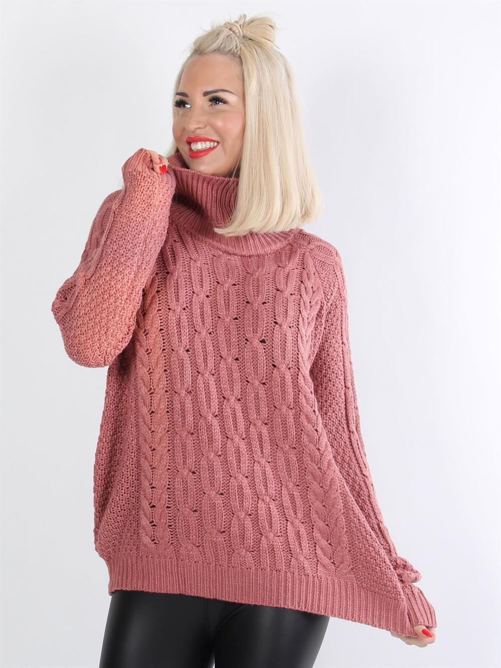 Mishel - Sort striktrøje med kabelmønster og turtleneck